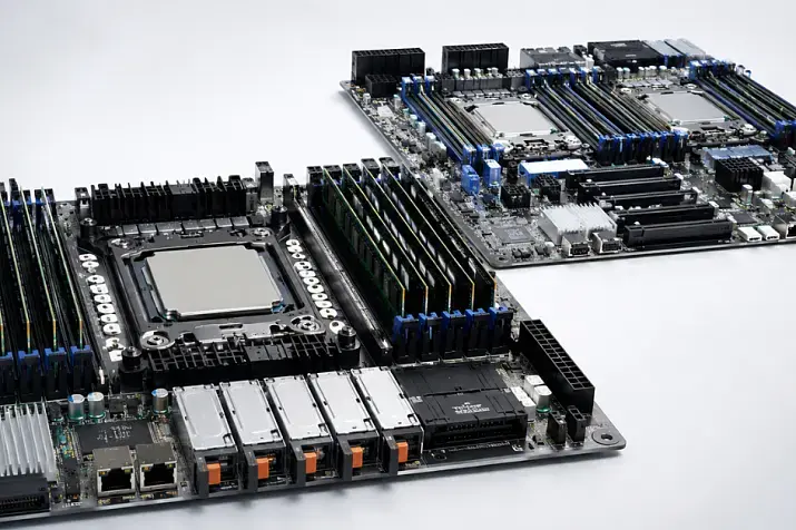 Односокетный сервер на AMD EPYC: когда 1 CPU лучше, чем два Intel Xeon