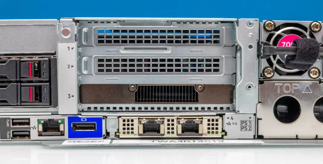 Обзор edge-сервера HPE ProLiant DL145 Gen11 на базе AMD EPYC 8004 Изображение 4
