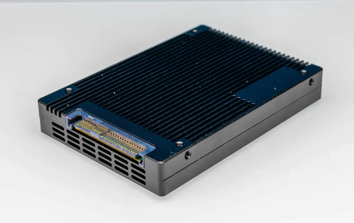 Обзор SSD DapuStor Haishen5 H5100 30.72TB Изображение 2