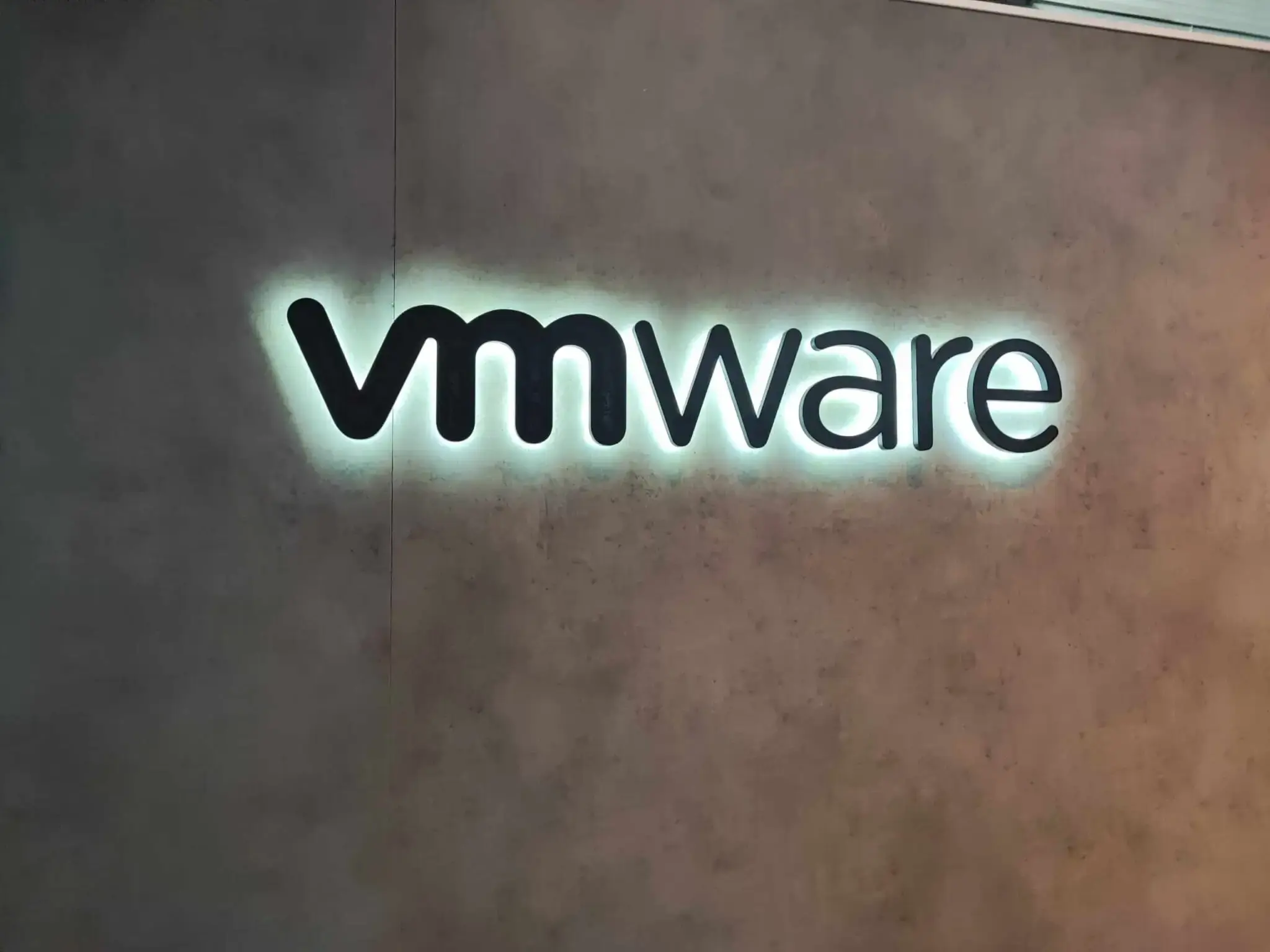 Бесплатная версия гипервизора VMware ESXi снова доступна  Изображение 1