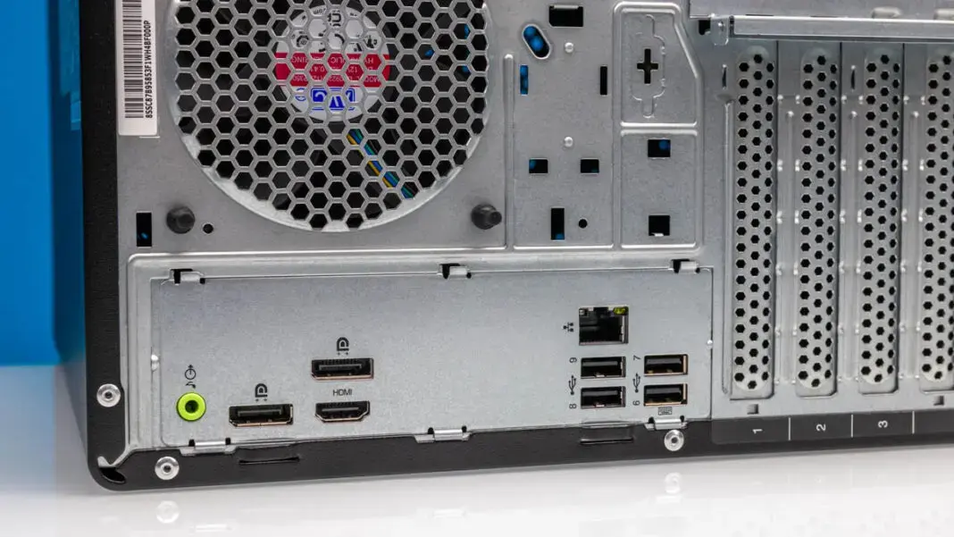 Обзор сервера Lenovo ThinkSystem ST45 V3 на базе AMD EPYC 4000 Изображение 4