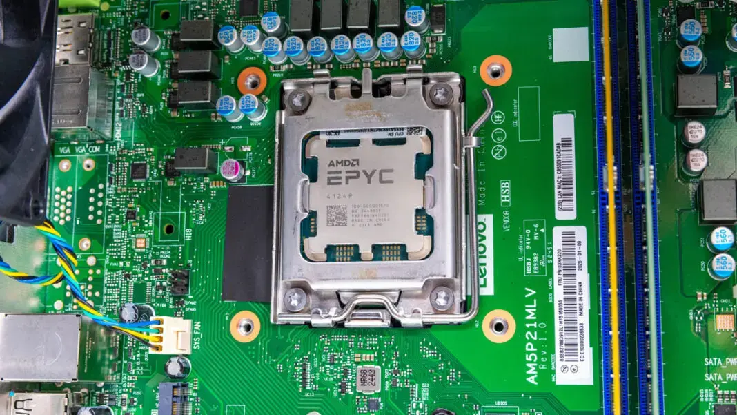 Обзор сервера Lenovo ThinkSystem ST45 V3 на базе AMD EPYC 4000 Изображение 6