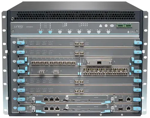 juniper_srx5600_01.jpg